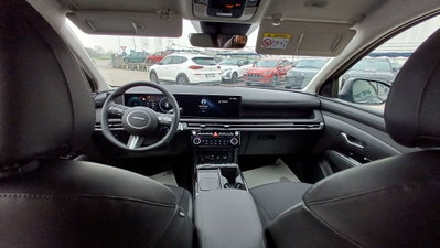 Hyundai Tucson 1.6 hev Exellence 2wd auto (11)