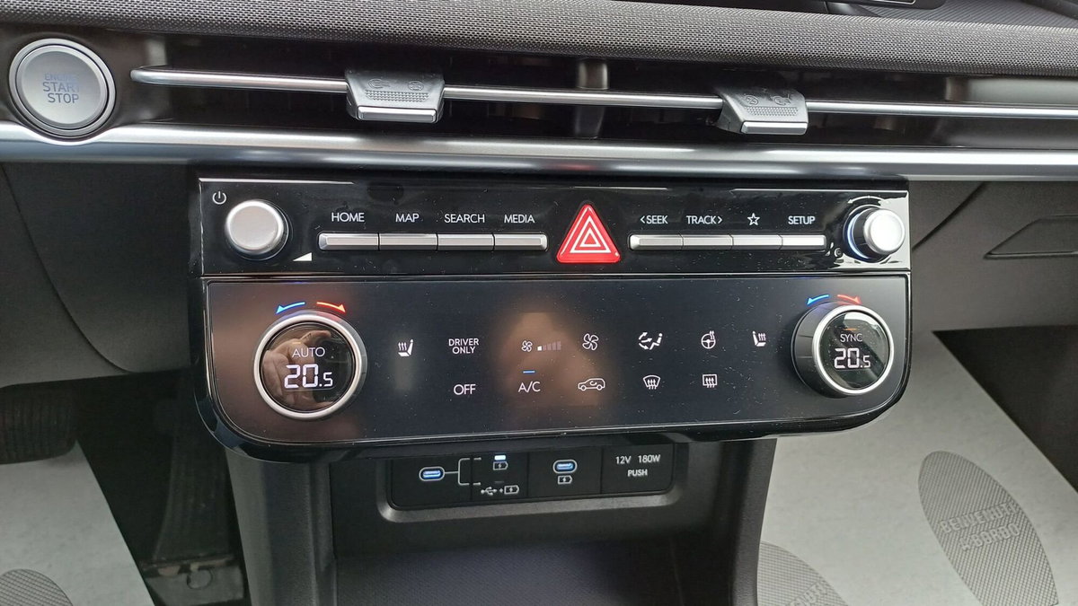 Hyundai Tucson 1.6 hev Exellence 2wd auto (15)