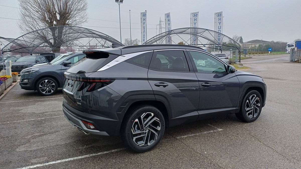 Hyundai Tucson 1.6 hev Exellence 2wd auto (5)