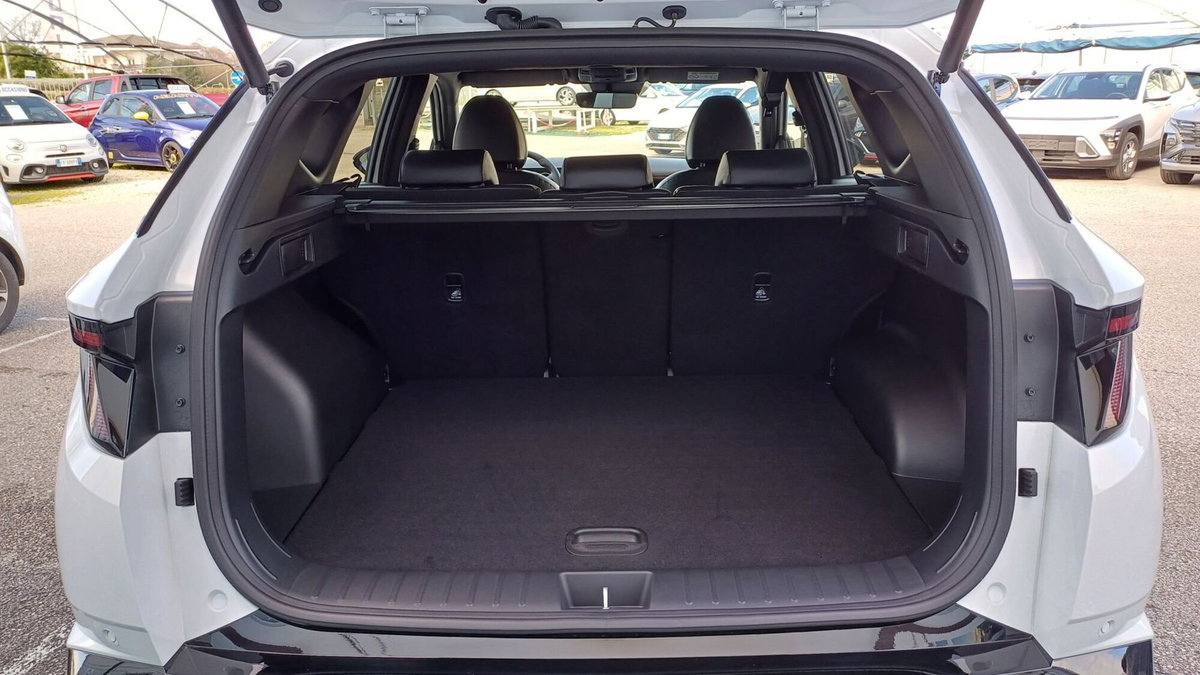 Hyundai Tucson 1.6 hev NLine Deluxe Pack 2wd 239cv auto (9)