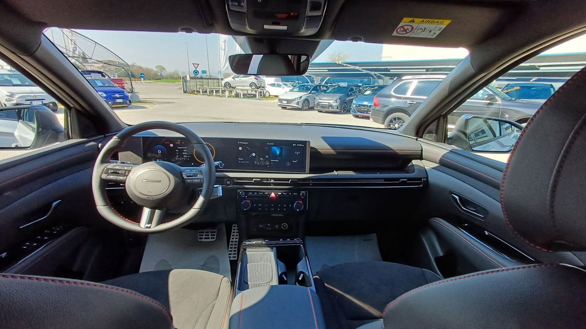 Hyundai Tucson 1.6 hev Xtech 2wd 239cv auto (15)