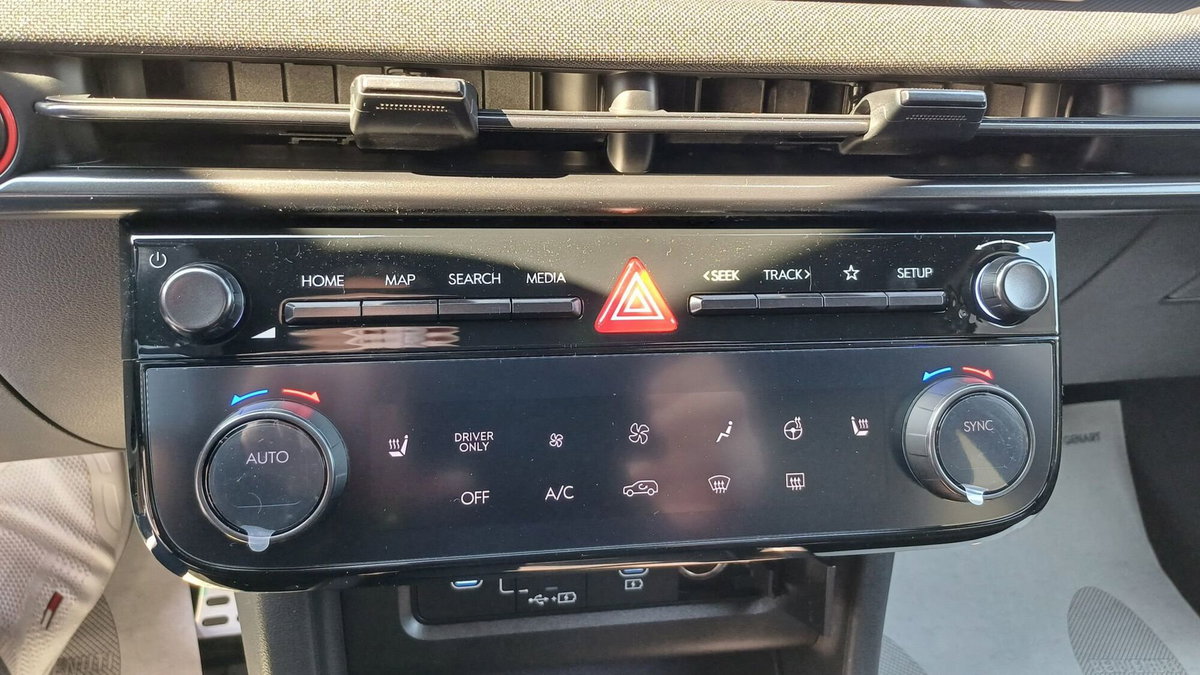 Hyundai Tucson 1.6 hev Xtech 2wd 239cv auto (18)