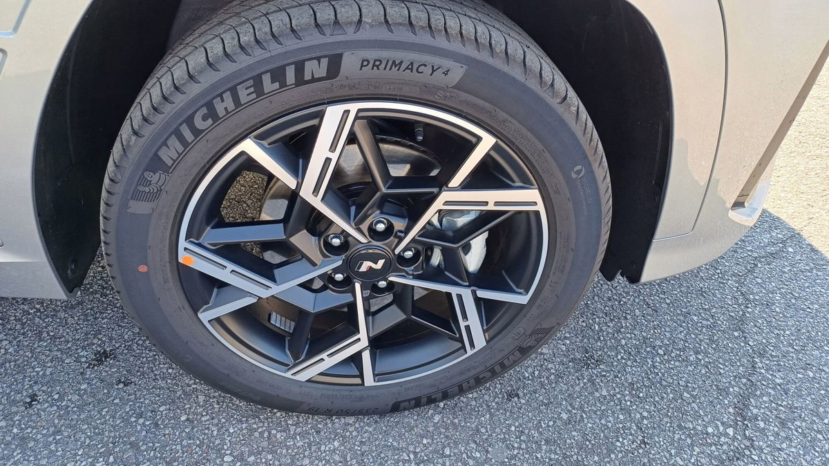 Hyundai Tucson 1.6 hev Xtech 2wd 239cv auto (7)