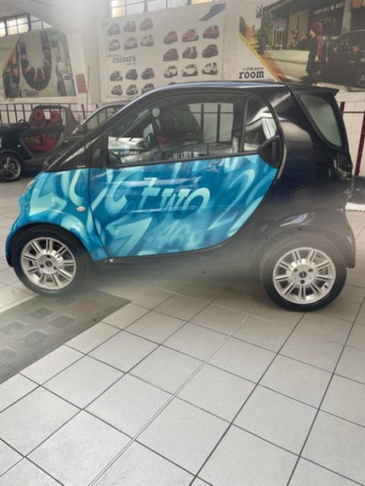 smart Fortwo 1000 45 kW MHD coupé pure (2)
