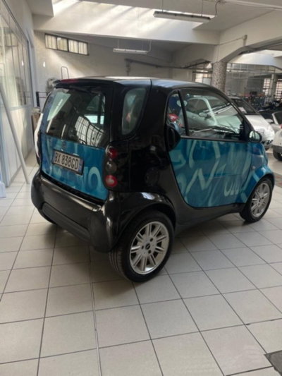 smart Fortwo 1000 45 kW MHD coupé pure (6)