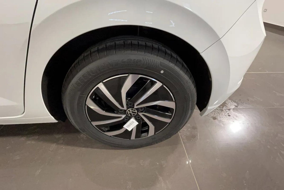 Volkswagen Polo 1.0 tsi Edition 95cv dsg (7)