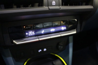 Fiat Grande Panda 1.2 hybrid La Prima 110cv edct (15)