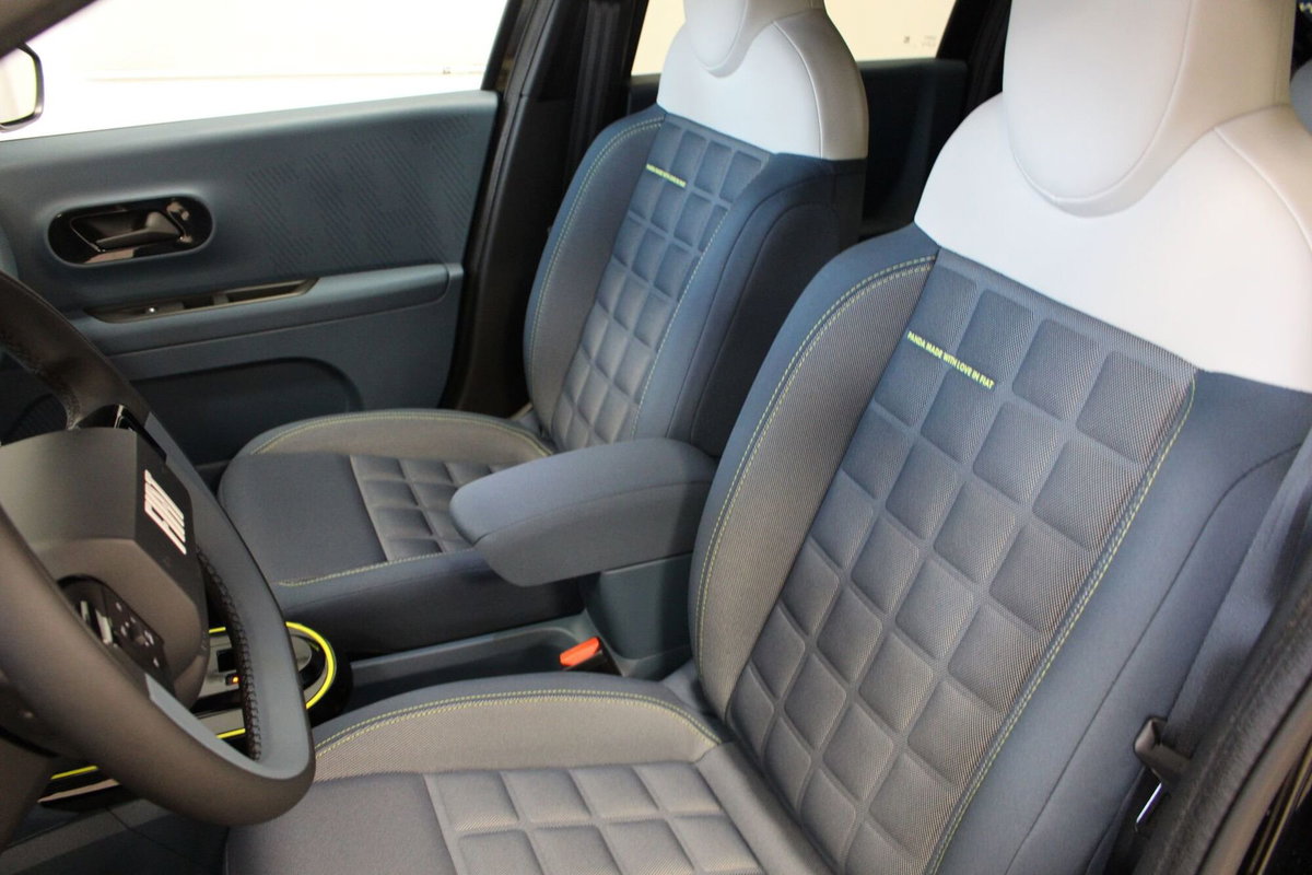 Fiat Grande Panda 1.2 hybrid La Prima 110cv edct (8)
