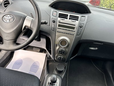 Toyota Yaris 1.3 3 porte M-MT S (15)