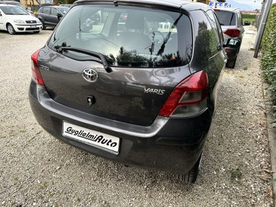 Toyota Yaris 1.3 3 porte M-MT S (8)
