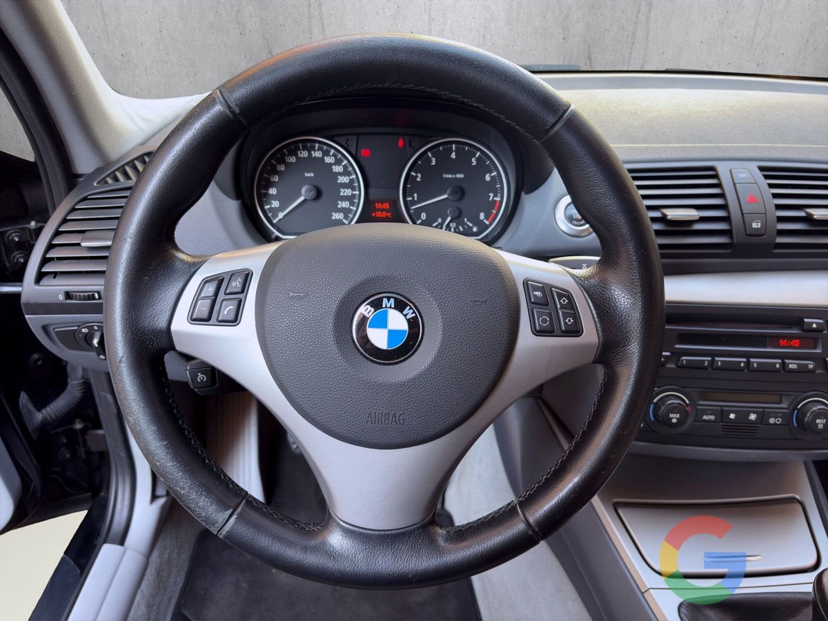 BMW Serie 1 130i cat 5 porte Futura (10)