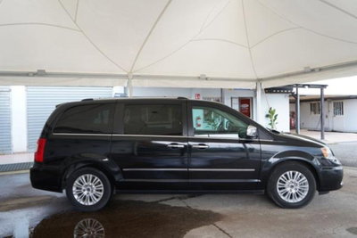 Lancia Voyager 2.8 Turbodiesel Platinum 177 CV (4)