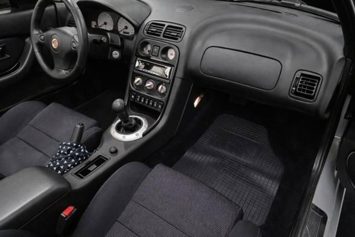Mg TF 115 1.6 16V cat (15)