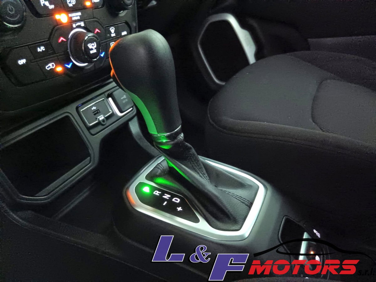 Jeep Renegade 1.6 Mjt DDCT 120 CV Business (8)
