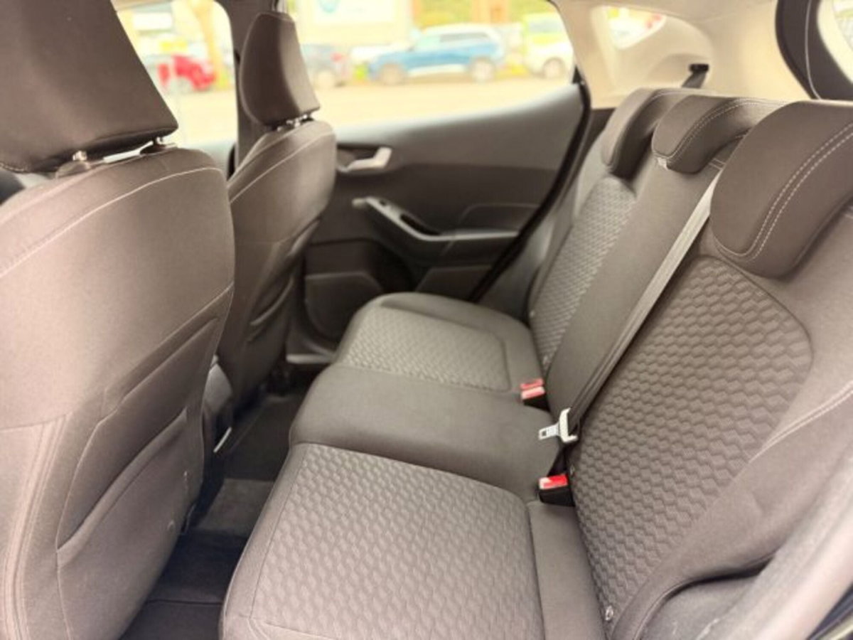 Ford Fiesta 1.1 75 CV 5 porte Titanium (11)