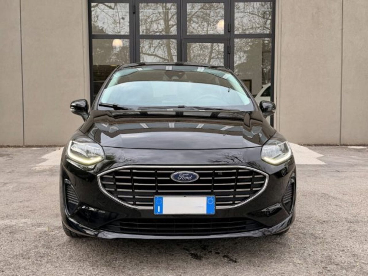 Ford Fiesta 1.1 75 CV 5 porte Titanium (2)