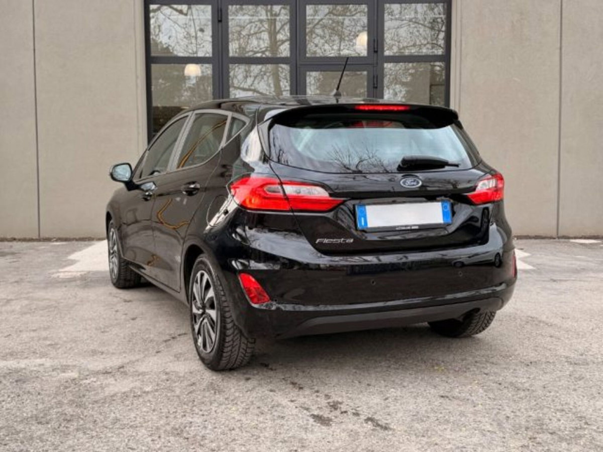 Ford Fiesta 1.1 75 CV 5 porte Titanium (5)