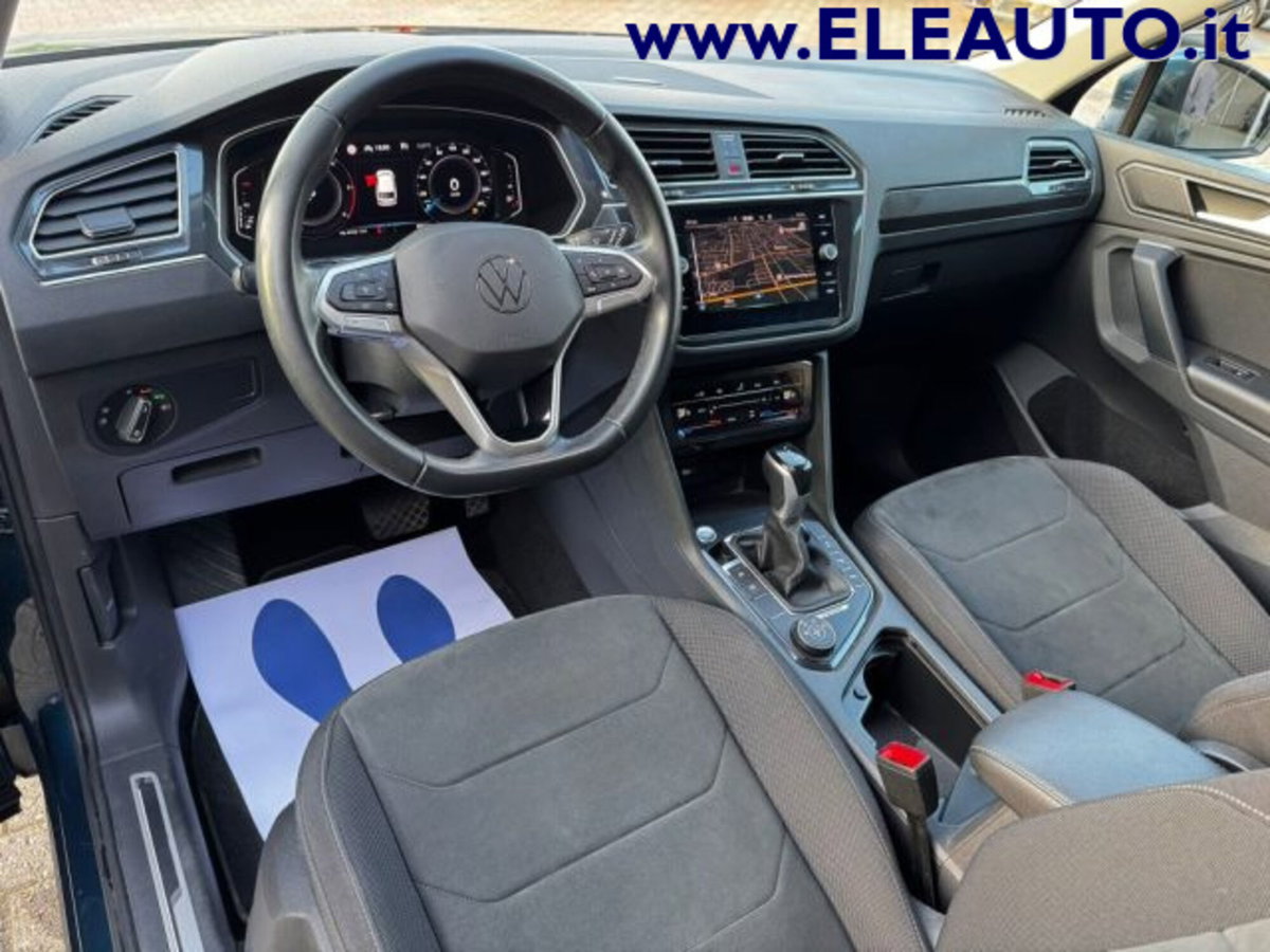 Volkswagen Tiguan 2.0 TDI 150 CV SCR DSG 4MOTION Elegance (8)