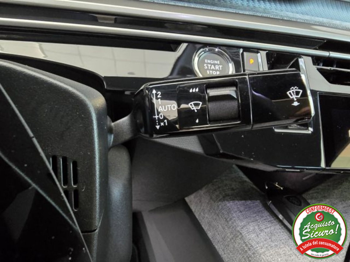 Peugeot 3008 1.2 hybrid Allure Business 145cv e-dcs6 (14)
