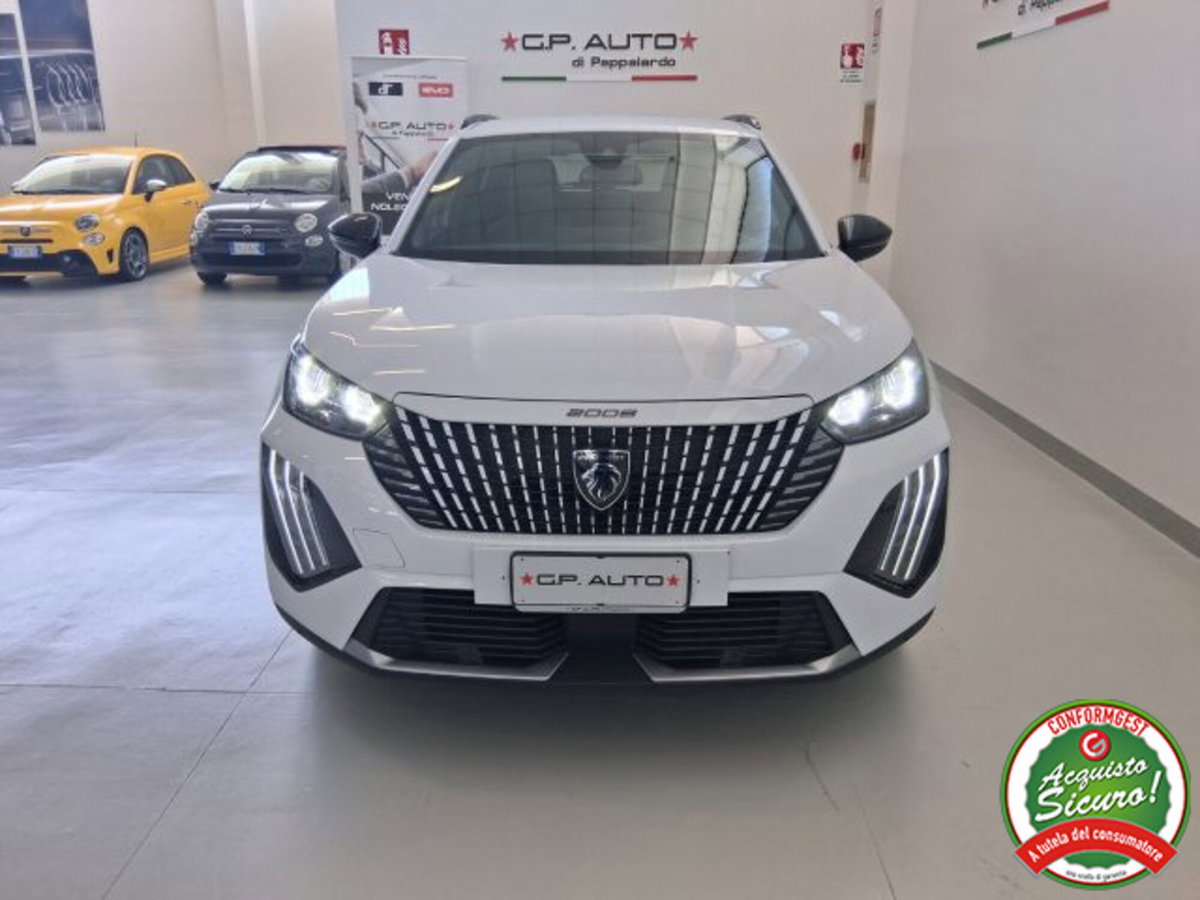 Peugeot 2008 PureTech 100 S&S Allure (2)