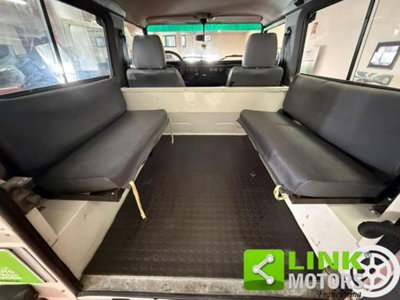 Land Rover Defender 90 2.5 Td5 Station Wagon (13)