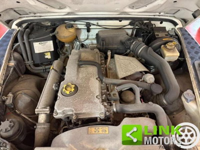 Land Rover Defender 90 2.5 Td5 Station Wagon (16)