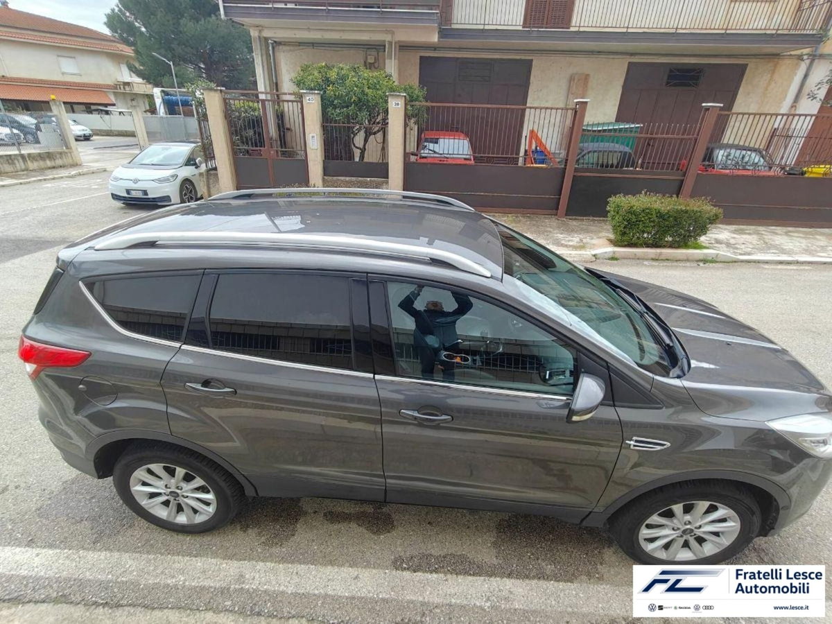 Ford Kuga 2.0 TDCI 150 CV S&S 4WD Titanium X (15)