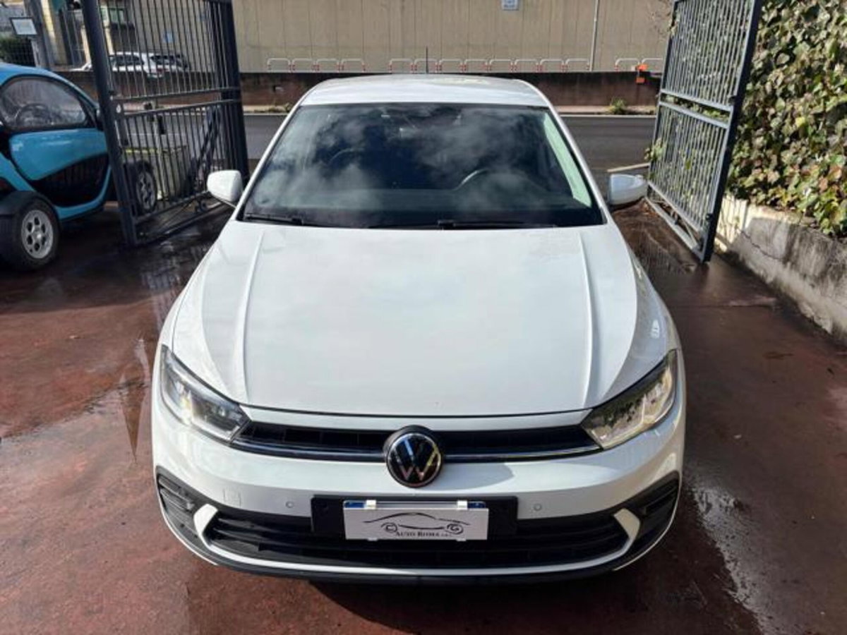 Volkswagen Polo 1.0 tsi Life 95cv (2)