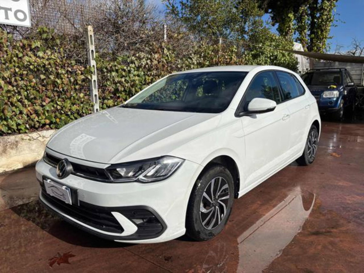 Volkswagen Polo 1.0 tsi Life 95cv (3)