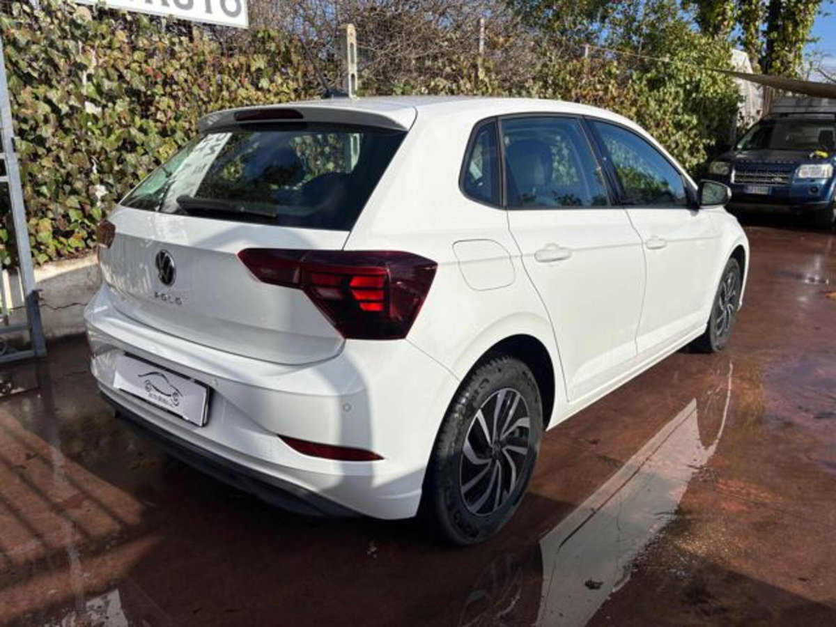 Volkswagen Polo 1.0 tsi Life 95cv (5)