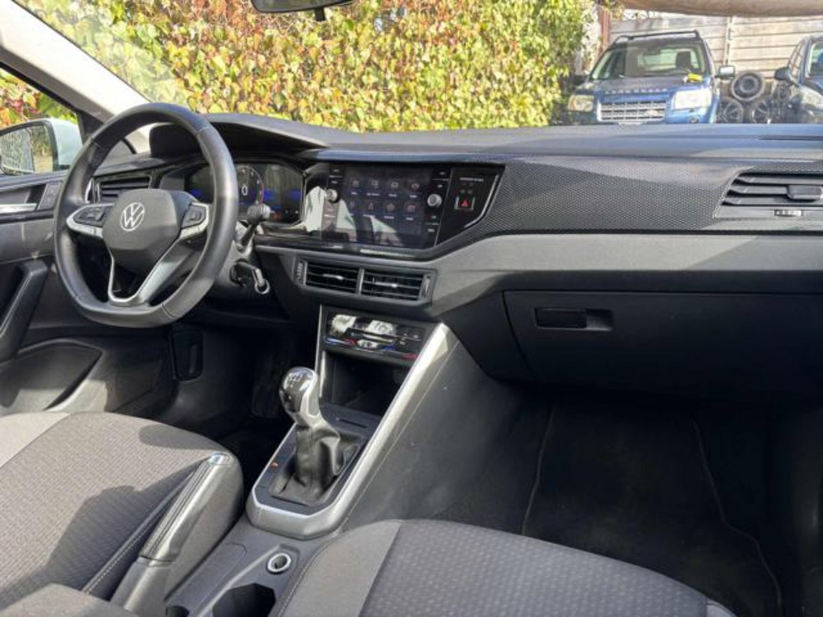 Volkswagen Polo 1.0 tsi Life 95cv (8)
