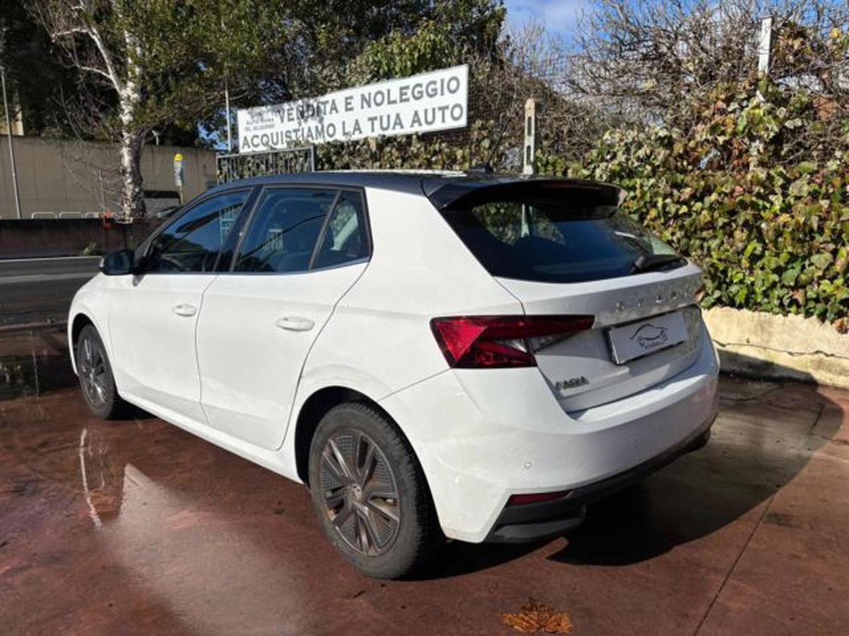 Skoda Fabia 1.0 tsi Be More 95cv (7)