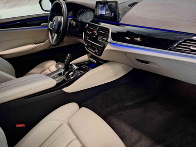 BMW Serie 5 Touring 520d 48V xDrive  Msport (11)