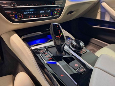 BMW Serie 5 Touring 520d 48V xDrive  Msport (13)