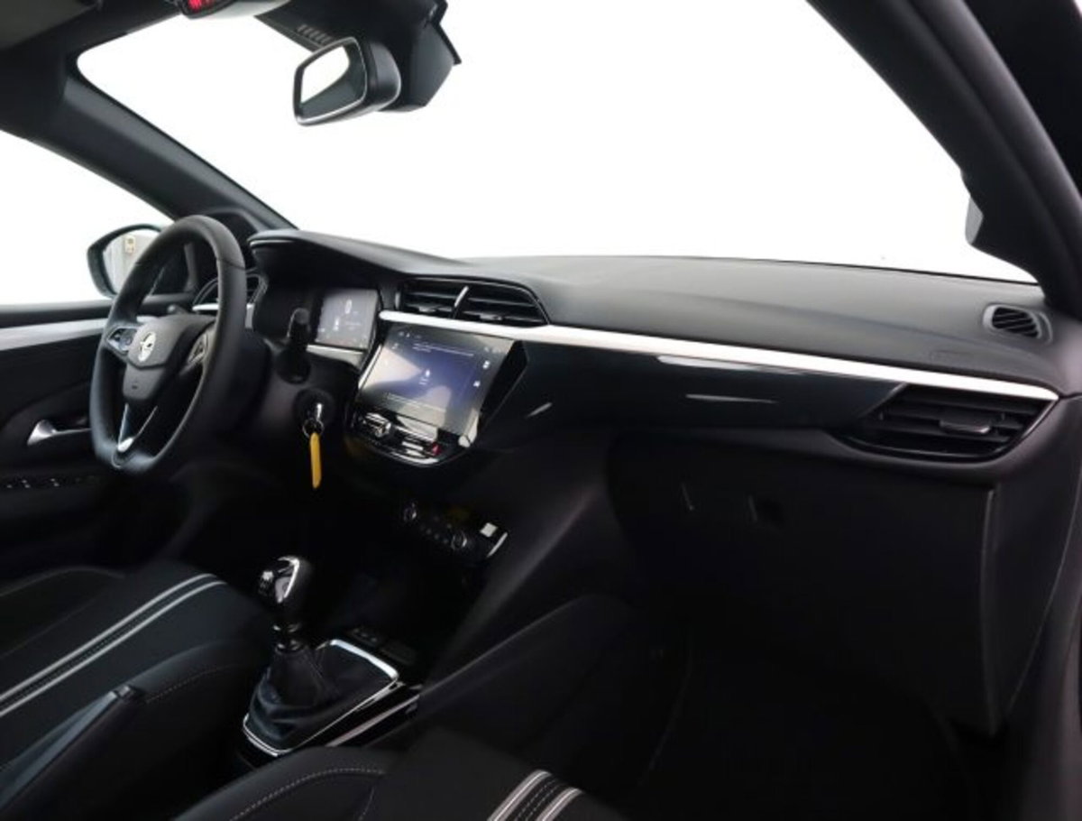 Opel Corsa 1.2 hybrid GS 100cv dct6 (12)