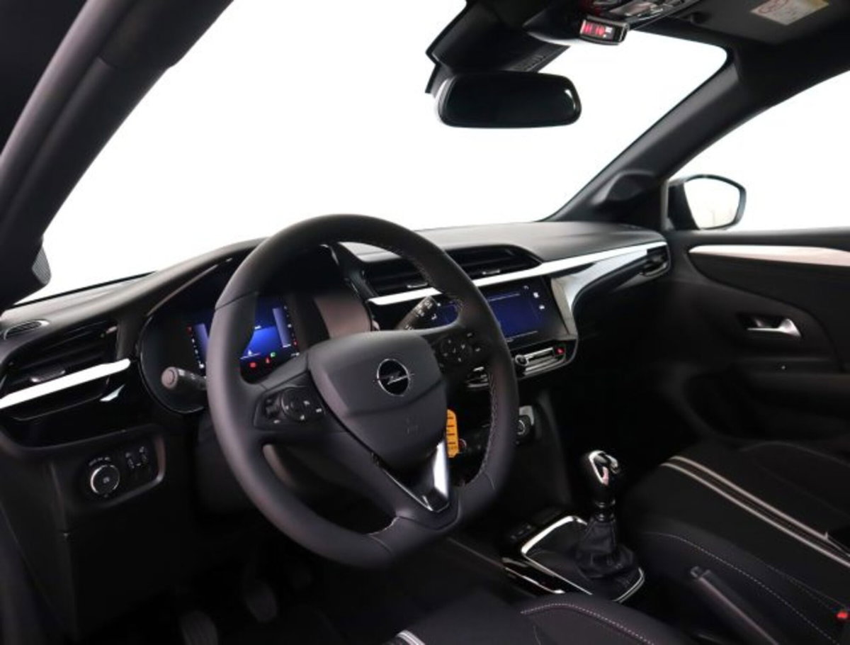 Opel Corsa 1.2 hybrid GS 100cv dct6 (9)