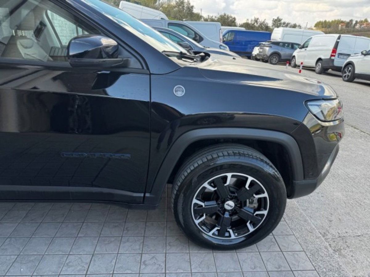 Jeep Compass 1.3 turbo t4 phev Trailhawk 4xe auto (10)