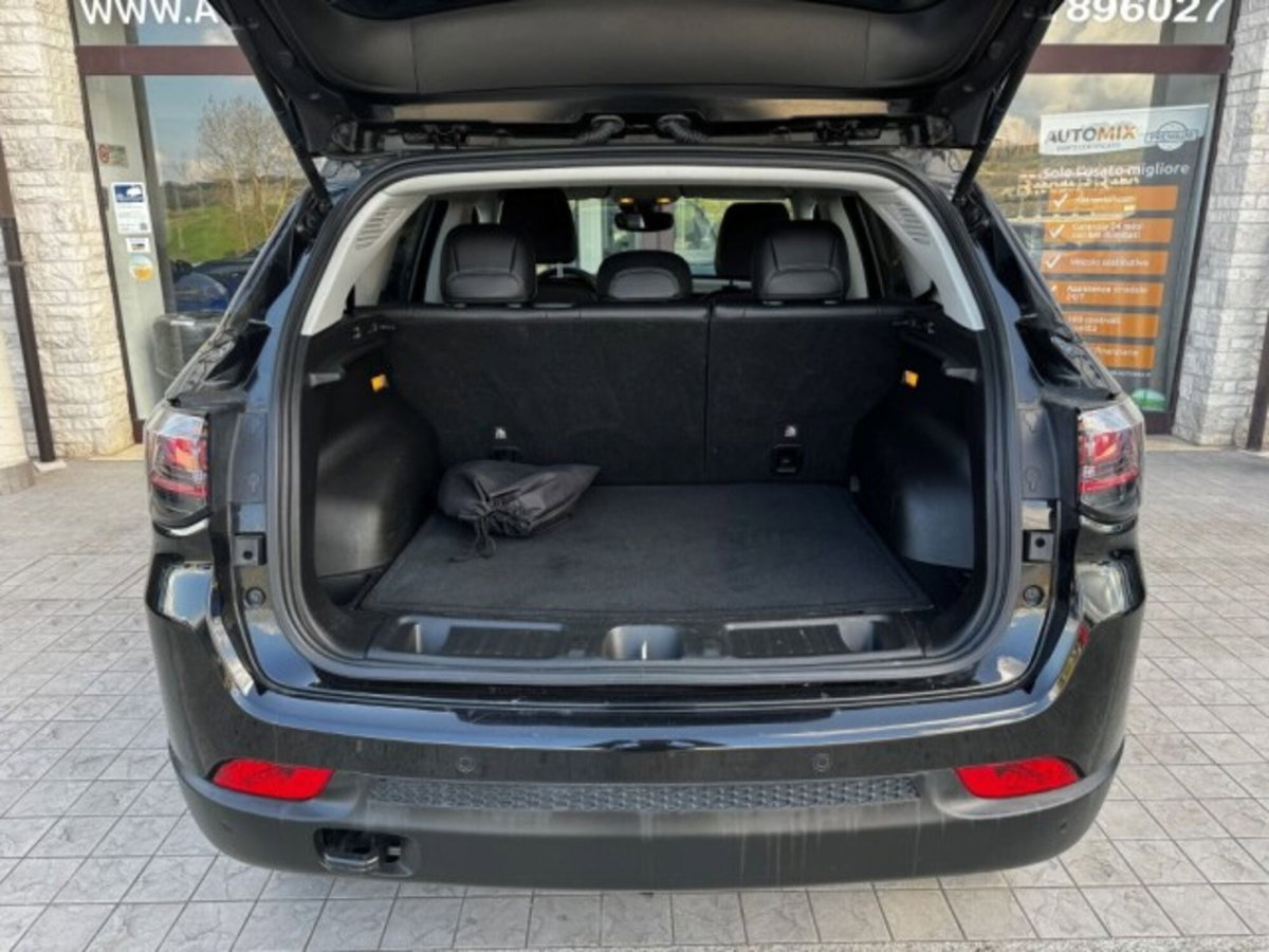 Jeep Compass 1.3 turbo t4 phev Trailhawk 4xe auto (14)