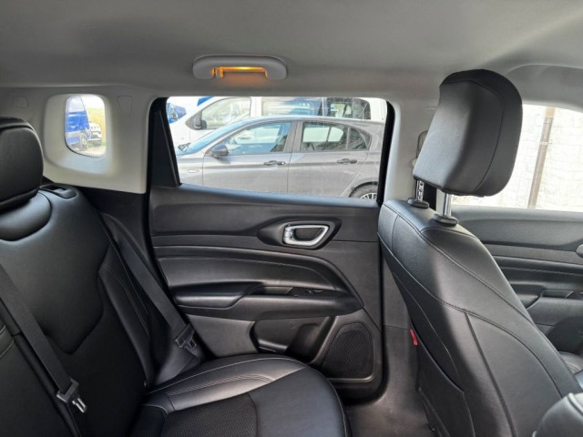 Jeep Compass 1.3 turbo t4 phev Trailhawk 4xe auto (17)