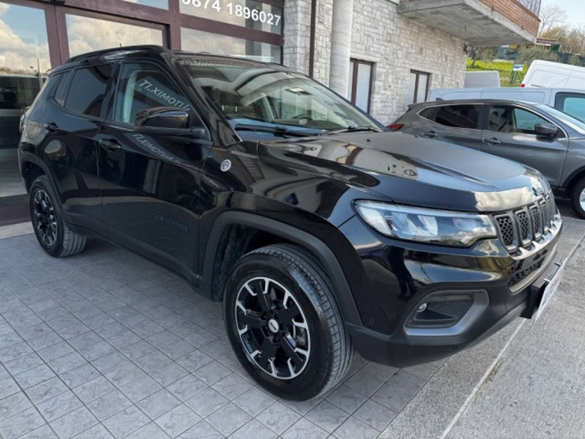 Jeep Compass 1.3 turbo t4 phev Trailhawk 4xe auto (7)