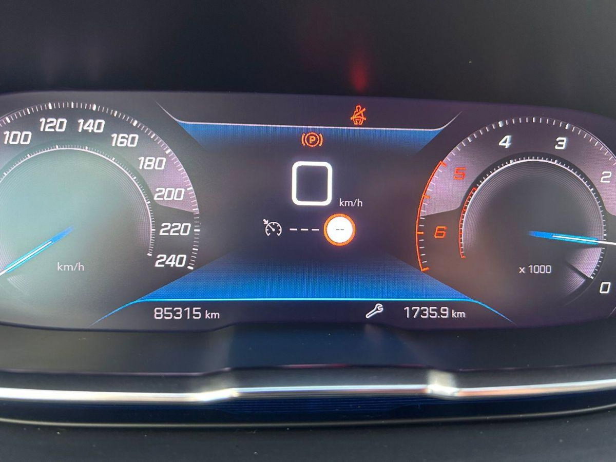 Peugeot 3008 BlueHDi 130 S&S Active (16)