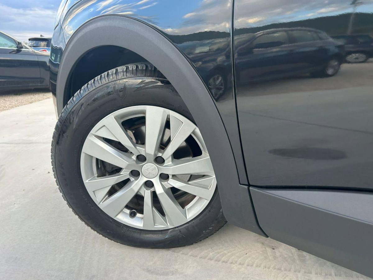 Peugeot 3008 BlueHDi 130 S&S Active (19)