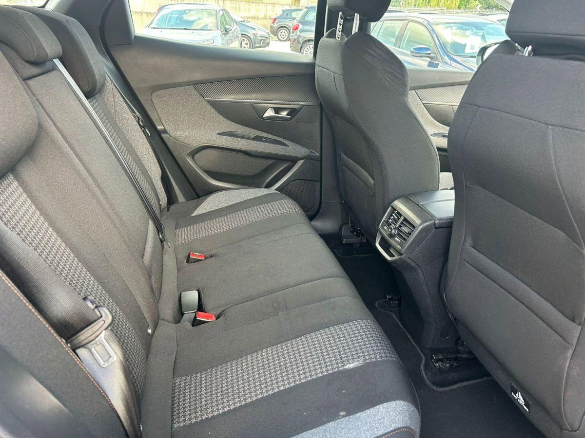Peugeot 3008 BlueHDi 130 S&S Active (6)