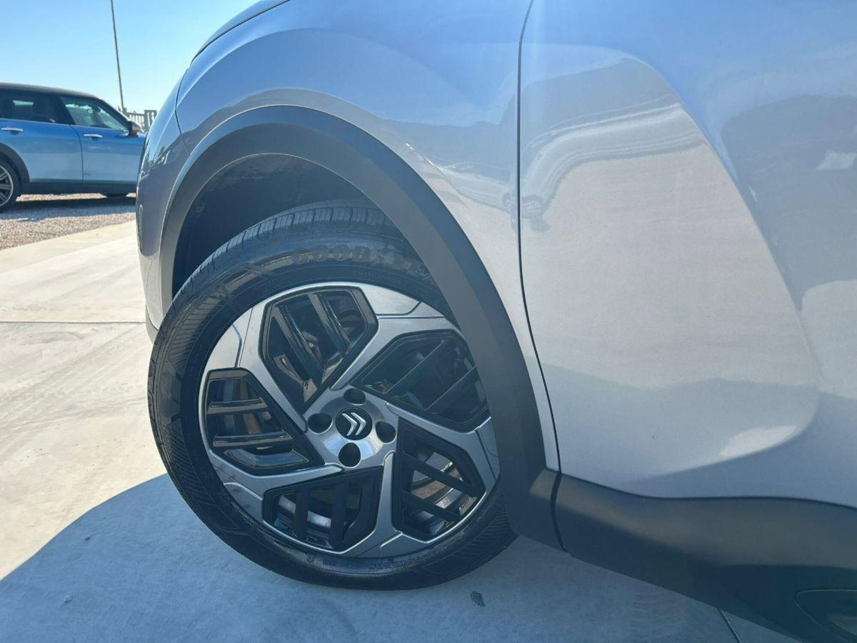 Citroen C4 BlueHDi 130 S&S EAT8 Shine (18)