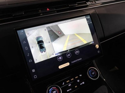 Land Rover Range Rover Velar 3.0D l6 300 CV R-Dynamic HSE (16)