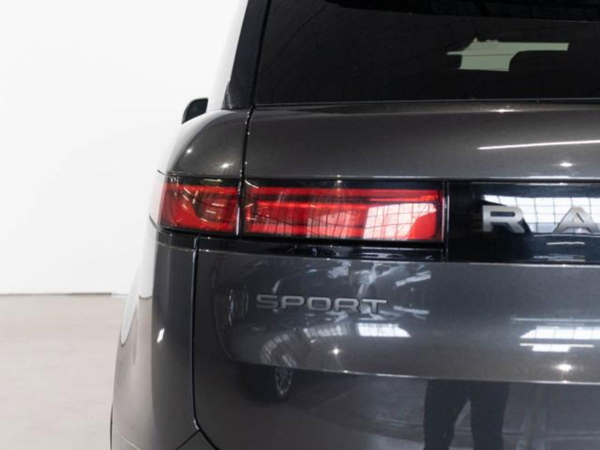 Land Rover Range Rover Velar 3.0D l6 300 CV R-Dynamic HSE (9)