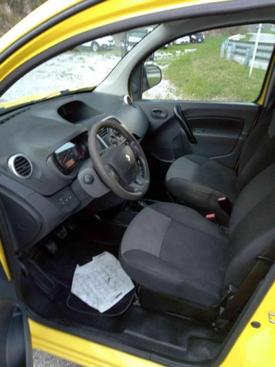 Renault Kangoo 1.5 dCi 110CV F.AP. 5 porte Tom Tom (3)