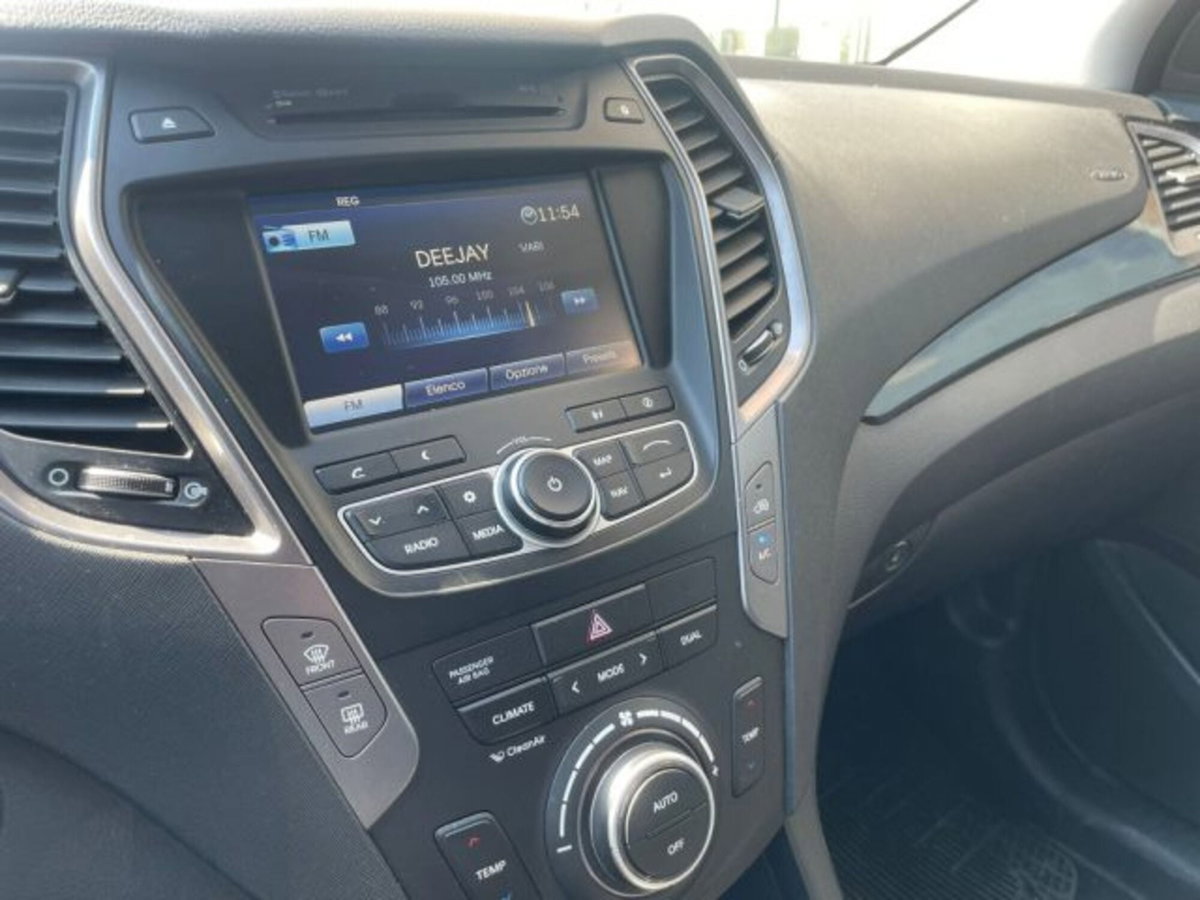 Hyundai Santa Fe 2.2 CRDi VGT 4WD Style (14)