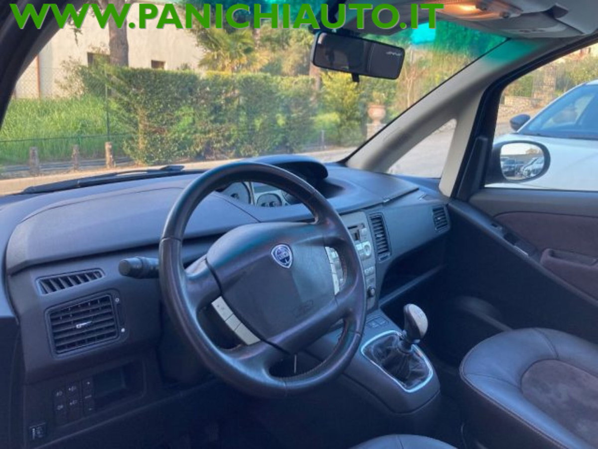 Lancia Musa 1.4 Platino Ecochic GPL (13)