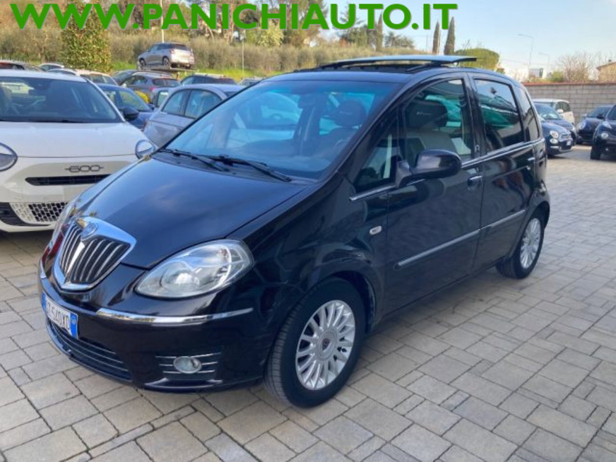 Lancia Musa 1.4 Platino Ecochic GPL (2)